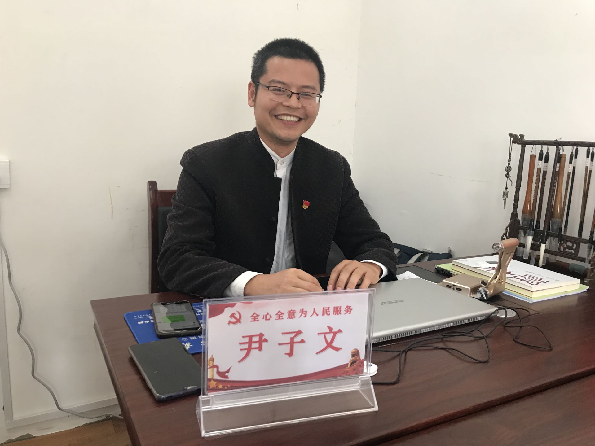 "江西赣州人尹子文对记者说"我们都是从事传统文化教育的,我听了宋