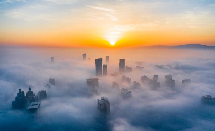 洛阳大雾妙变"天空之城" 美若仙境如在画中