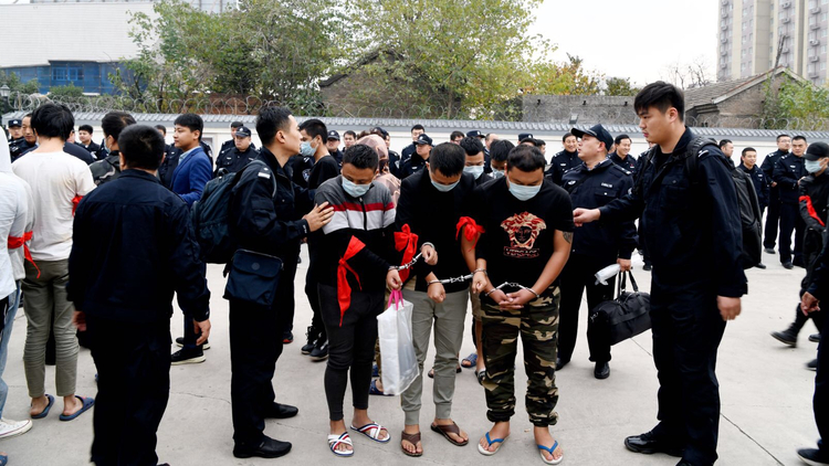 濮阳警方在中缅边境一举捣毁“杀猪盘”窝点4个