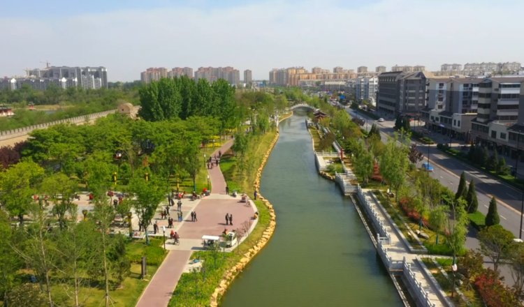 2020年4月30日,开封市"一渠六河"全线正式通水,实现了市区河湖连通