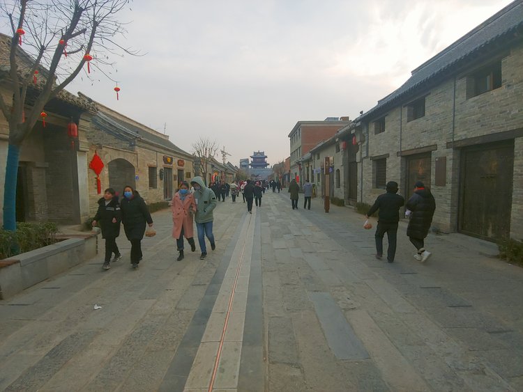 大象号  正文 春节临近,位于河南省鹤壁市淇县的朝歌老街,经过两年多