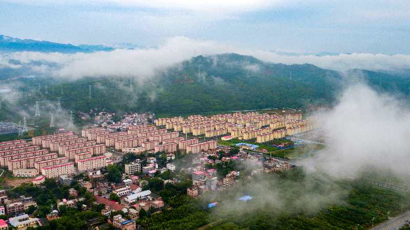 走向振兴卢氏国家级贫困县脱贫攻坚回眸