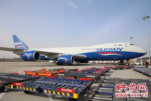 郑州机场年货邮吞吐量首次突破60万吨 步入全国六强