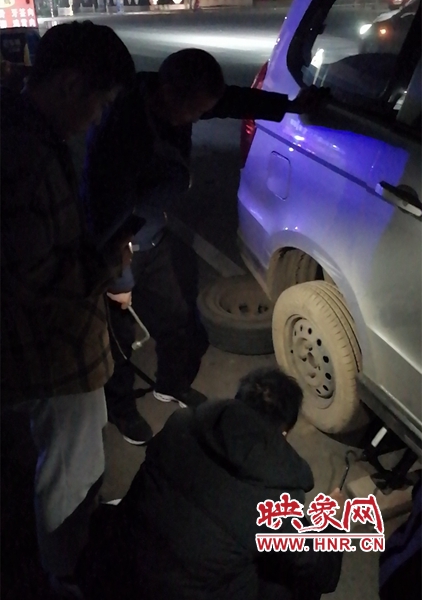 淇县法院：警灯闪烁保平安 为民解忧暖人心