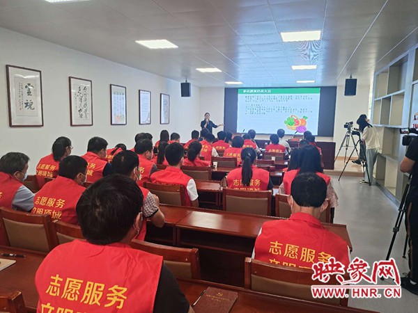 河南省 “新时代宣讲师”志愿服务走进项城