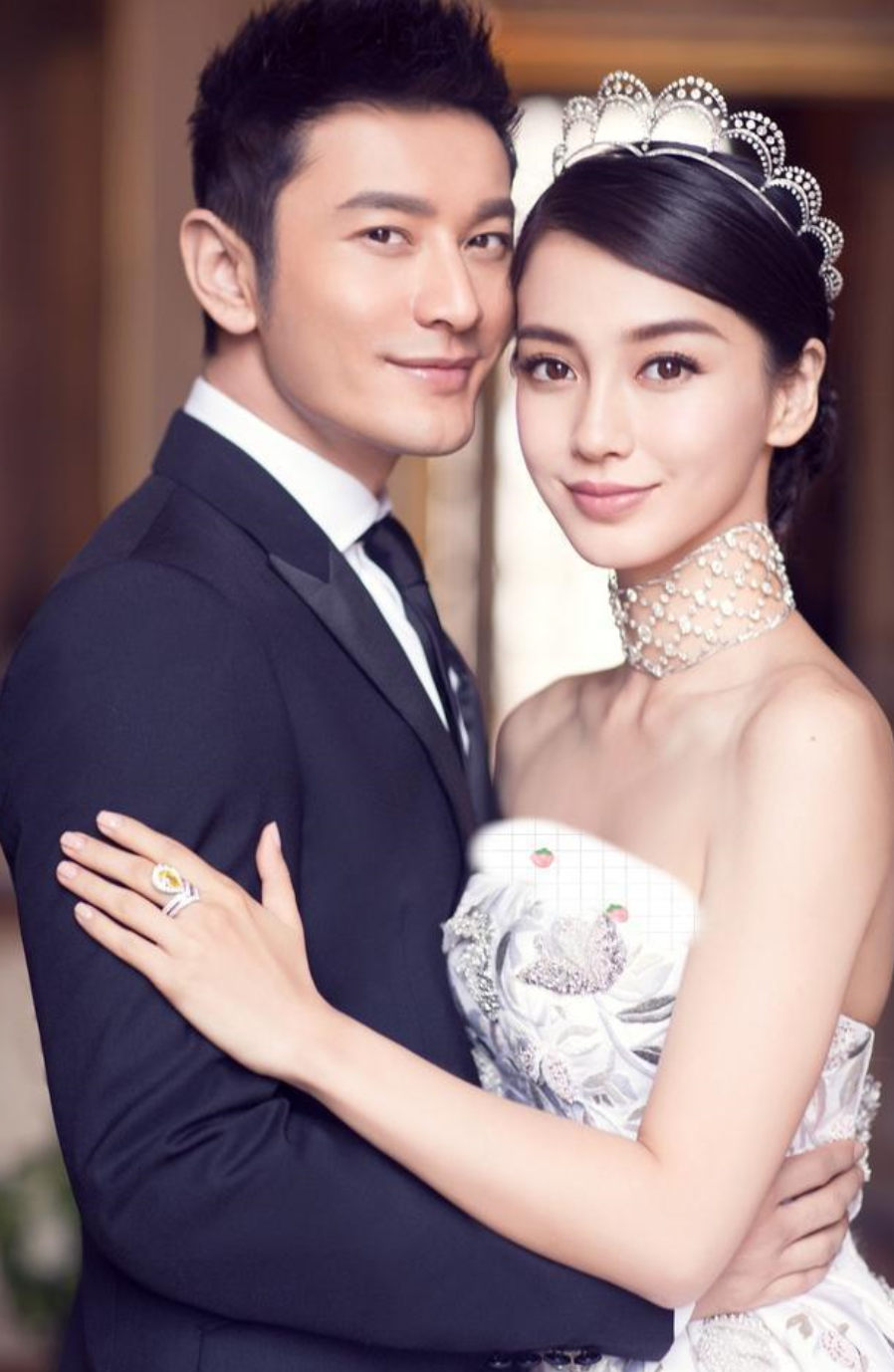 许飞将黄晓明婚纱照中杨颖p成自己引众怒发文道歉