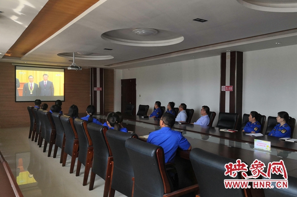 虞城县城管局组织收听收看全国抗击新冠肺炎疫情表彰大会