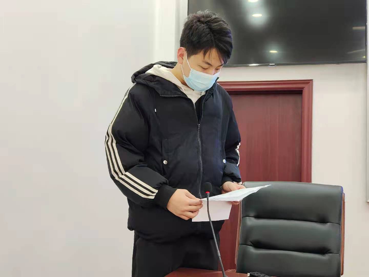 记者暗访药店一事有了进展!郑州25家药品连锁企业被监管部门集体告诫