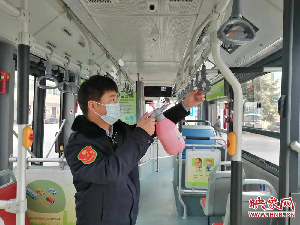 给力！郑州公交严格落实防控举措 守护乘客安全出行