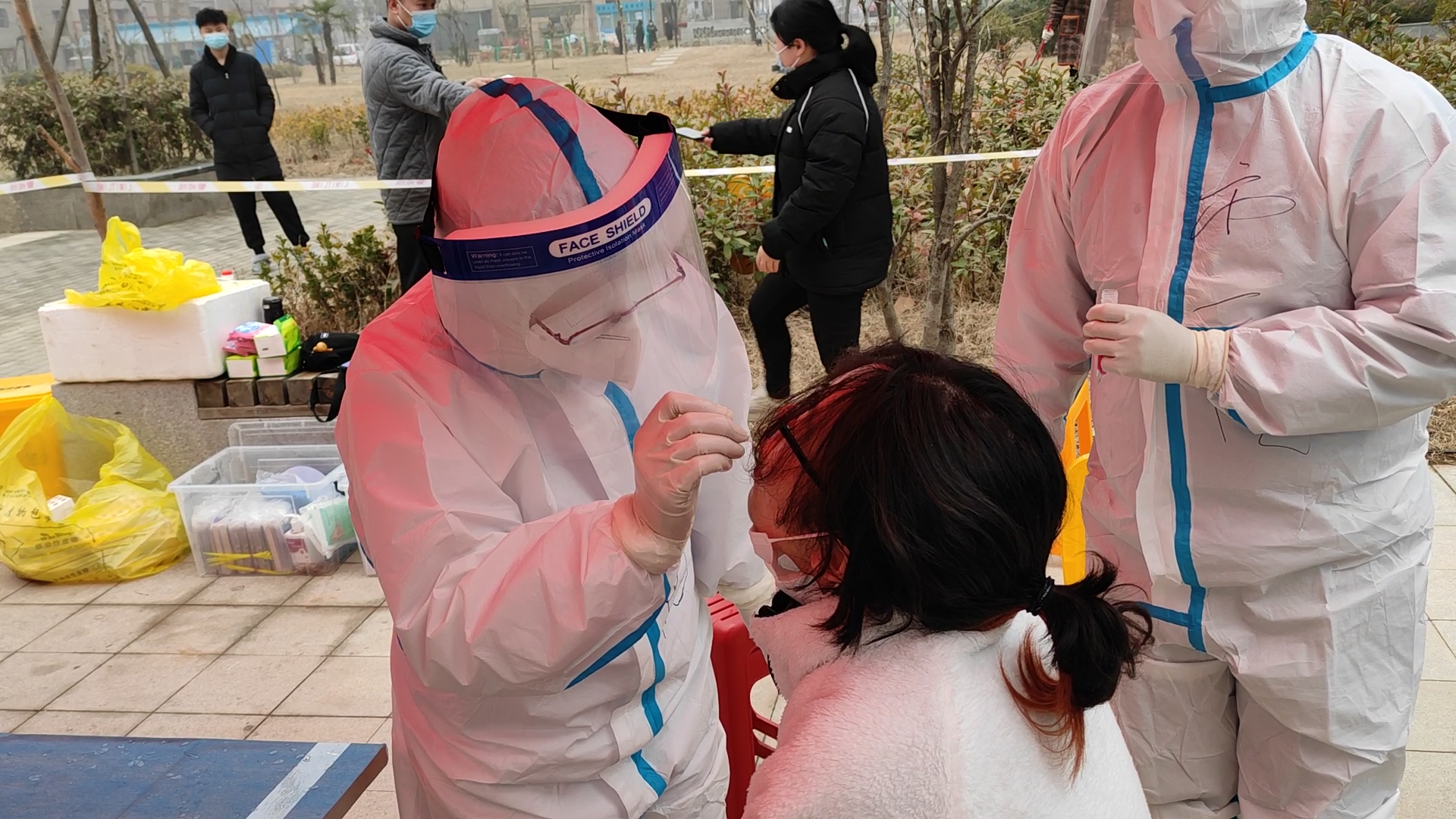 郑州航空港区核酸检测演练有序进行中