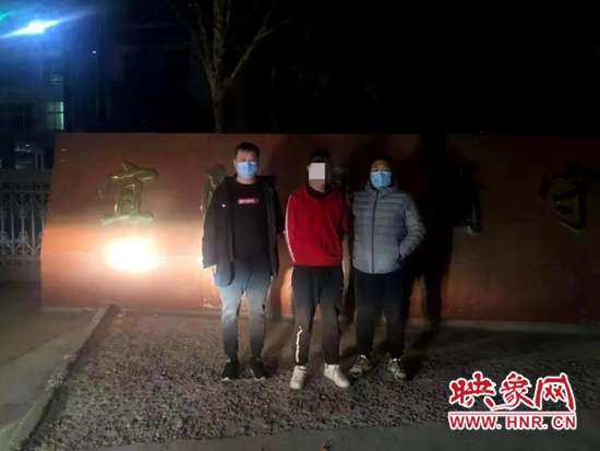 男子盗窃老人三千余元被宜阳警方拘留