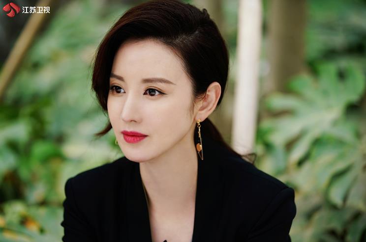 张萌颜值只是敲门砖走得长久还得靠实力