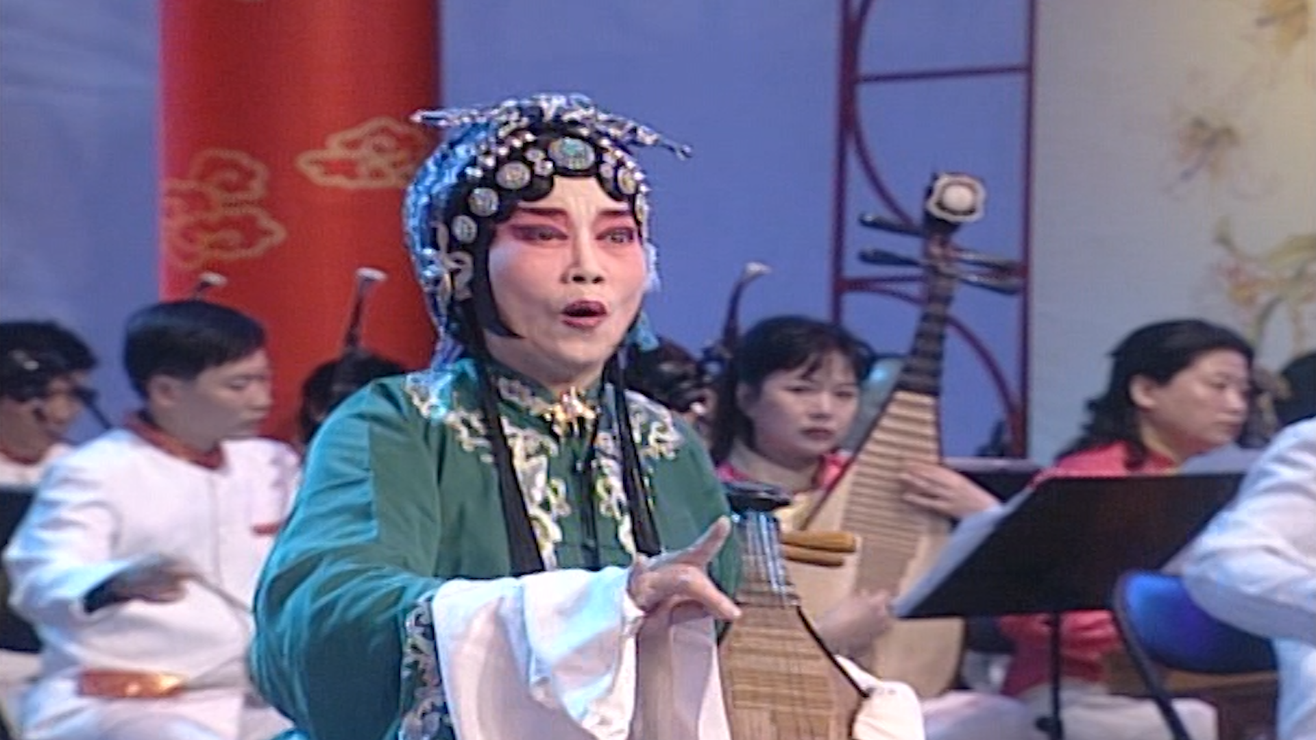 张宝英精彩演绎崔派四大悲剧之一,这段《包青天》堪称经典中的经典