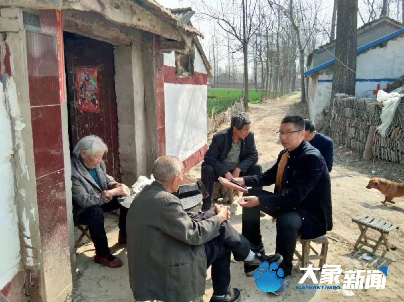 河南民警王萌利获评全国脱贫攻坚先进个人：倾情驻村扶贫，无悔青春年华