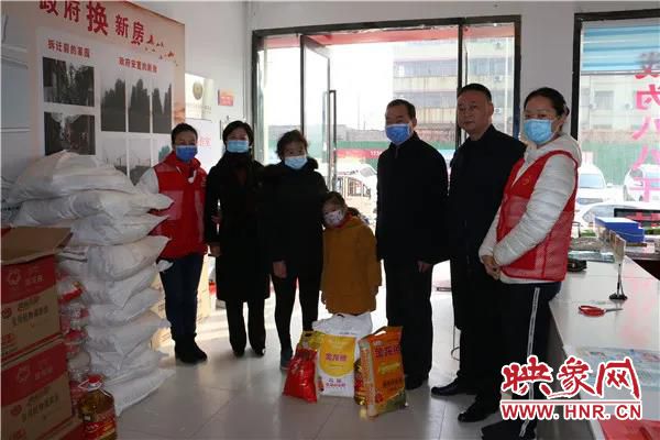 商丘市中心医院积极开展春节“送健康、送年货”新时代文明实践志愿服务活动