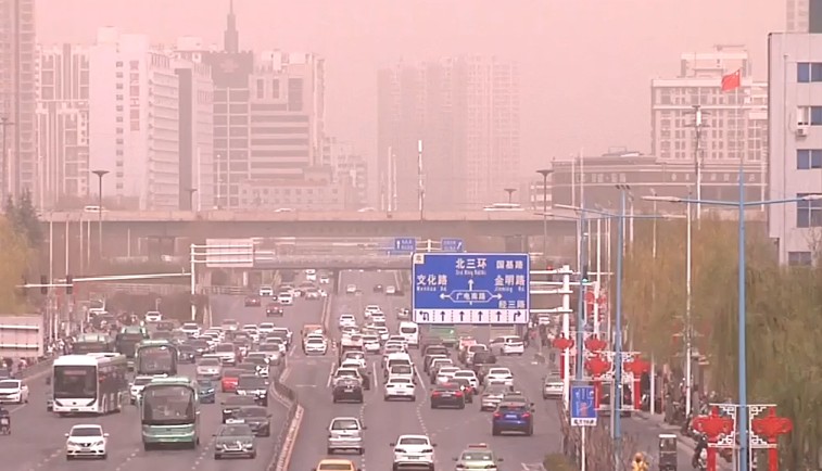 今春首次沙尘天气将逐渐减弱