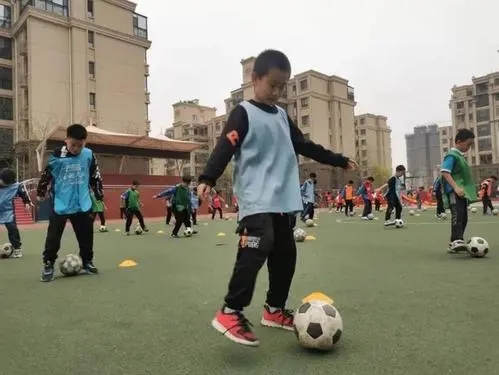 湖南经验 课后“三点半”怎么办？