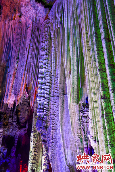 “人间仙境”——桂林最美溶洞银子岩