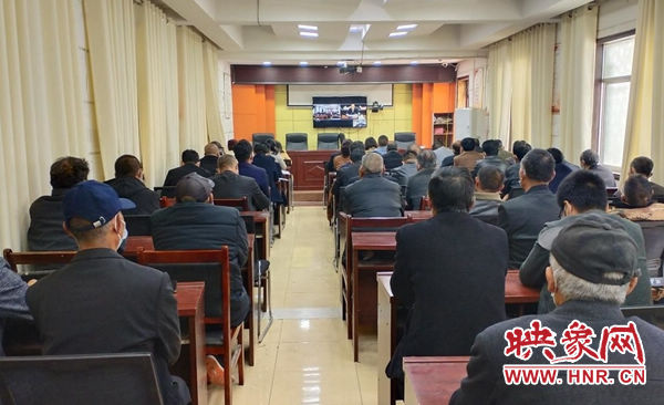 通许县玉皇庙镇召开新一届村务监督委员会培训会