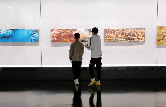 开盲盒看展览 五一游玩新选择