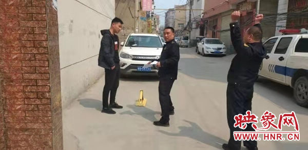 通许县城市管理执法大队依法拆除地锁还路于民