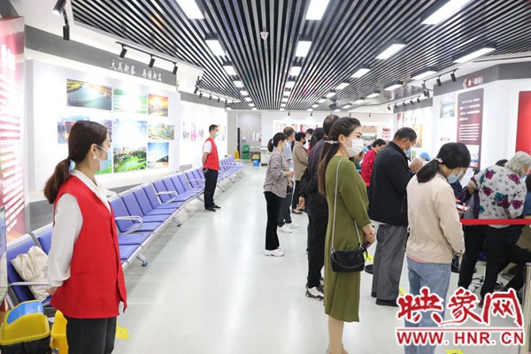 新蔡县财政局组织青年职工开展疫苗接种志愿服务活动