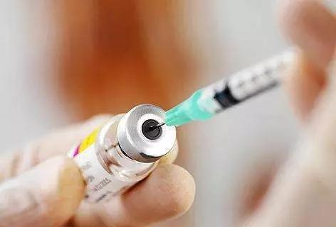 接种疫苗易致病毒变异？又一波新冠疫苗接种谣言来了