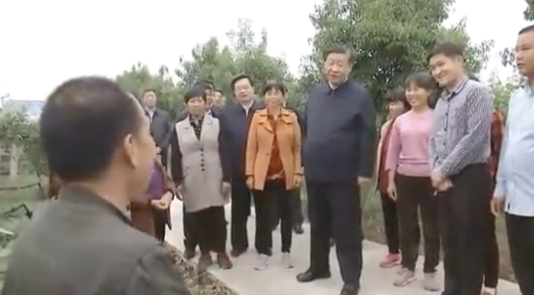 习近平实地了解移民安置情况