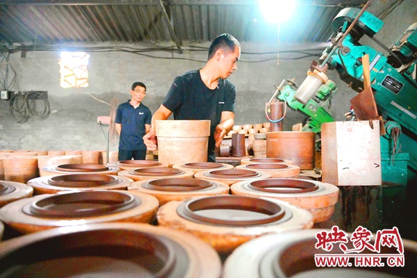 新安县“陶瓷小镇”：打造新型网红打卡地