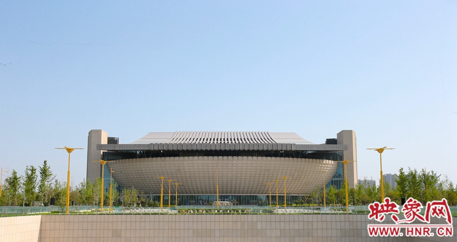 大象号  正文历经5年多时间的建设,位于郑州奥体中心东侧的郑州博物馆