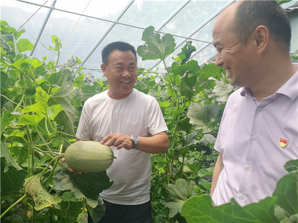 驻村第一书记马本胜：我从农村出来，我对农民有感情