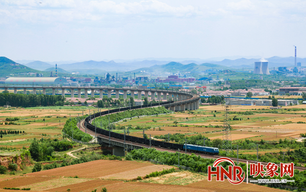 自7月12日起 瓦日铁路计划增开12对货车畅通煤炭通道