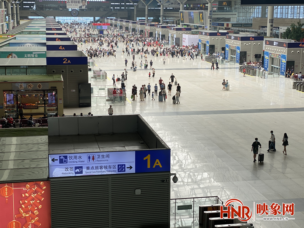 郑州火车站计划开行列车72列 郑州东站计划开行列车130列