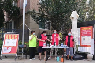 濮阳中院干警下沉社区助力疫情防控