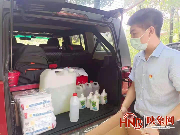 鲁山县驻村第一书记王跃尊：战“疫”战场践初心 驻村干部担使命