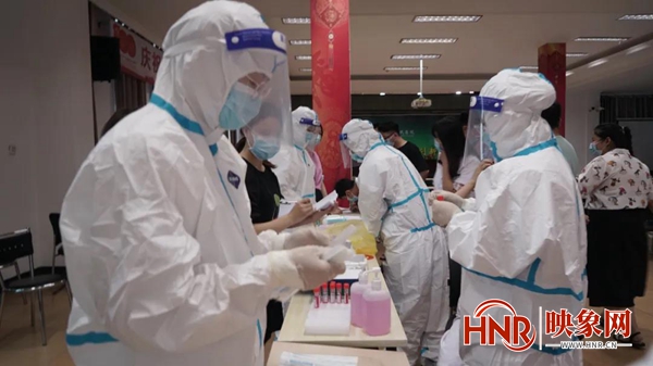 光山县人民医院完成全县医务工作者核酸检测