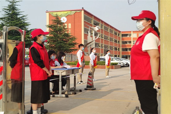 郑州市二七区马寨二中九年级学子返校第一天纪实