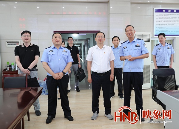高东一行到商城县公安局调研指导工作