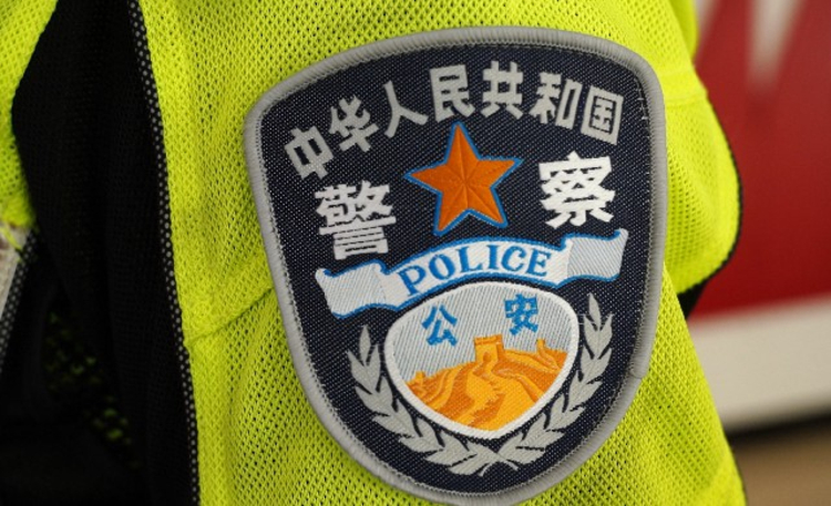 郑州交警为昏迷孩子辟出生命通道被媳妇夸了心里美滋滋