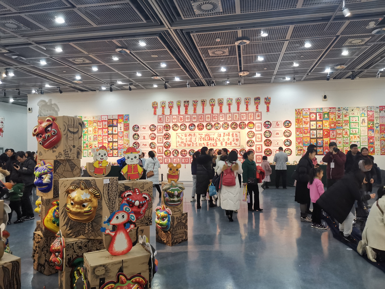 “艺”路同行！河南省美术馆6000多件少儿作品等你来欣赏
