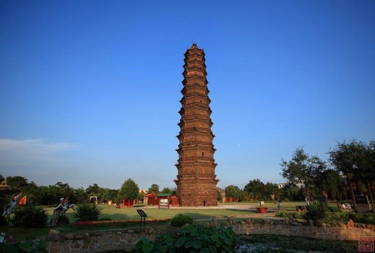 开封铁塔 姚继红 摄