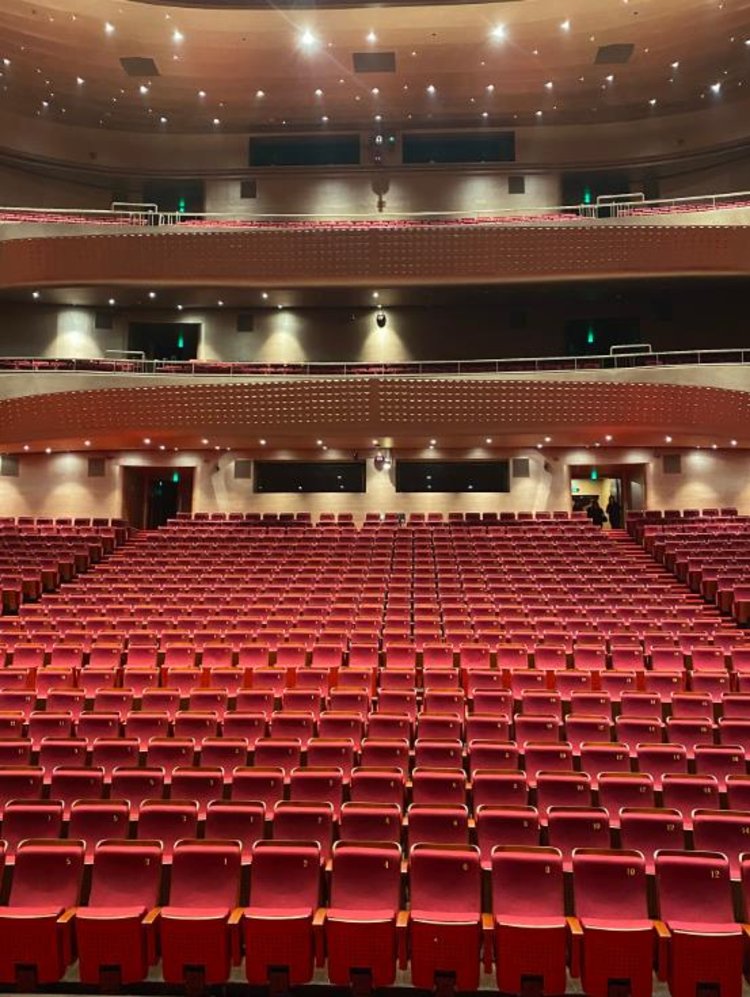 隐藏节点 正文"我们将为郑州大剧院引进国际顶级艺术院团的演出剧目