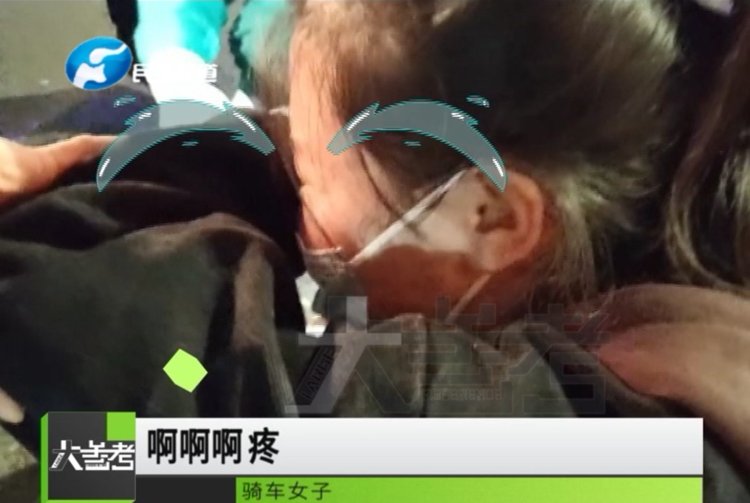郑州一女子横穿马路被公交车撞伤 隔着屏幕都觉着疼