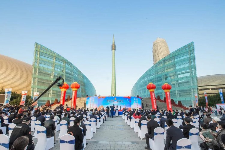 关注消防  生命至上 11月8日下午,郑东新区2020年"119"消防宣传月启动