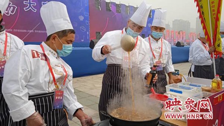 同台竞技中国西华第四届胡辣汤大赛盛大开幕