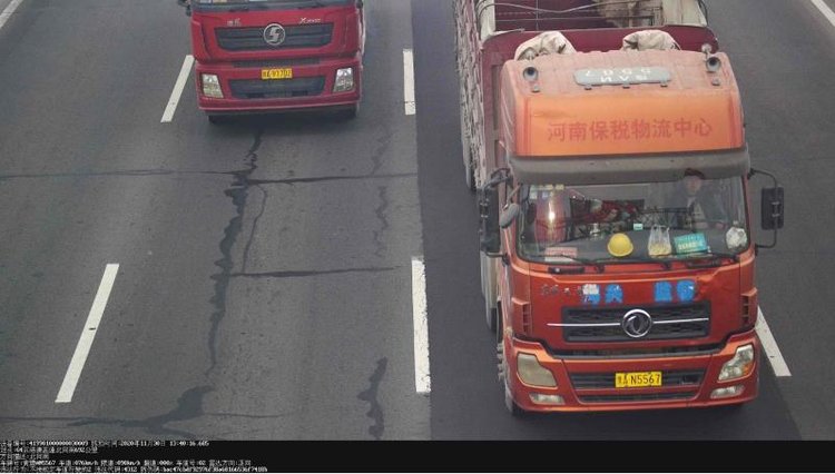 河南曝光0台不按规定车道行驶的货车