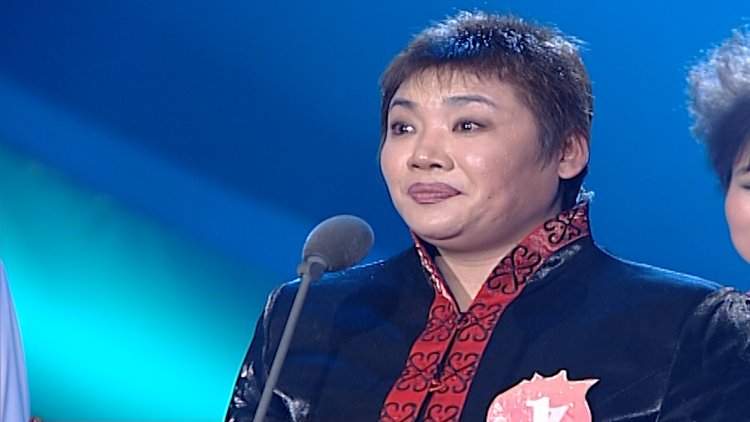 开幕雷击!"女黑头"程凤英唱《打銮驾》,一开口就知道稳了