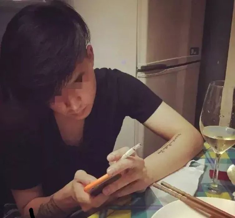 大快人心上海冰柜藏尸罪犯朱晓东被执行死刑作案后盗用妻子身份证和