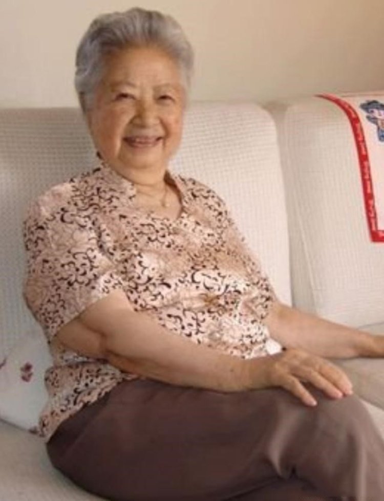 红楼梦贾母扮演者林默予去世享年96岁曾获金鸡百花女配角奖