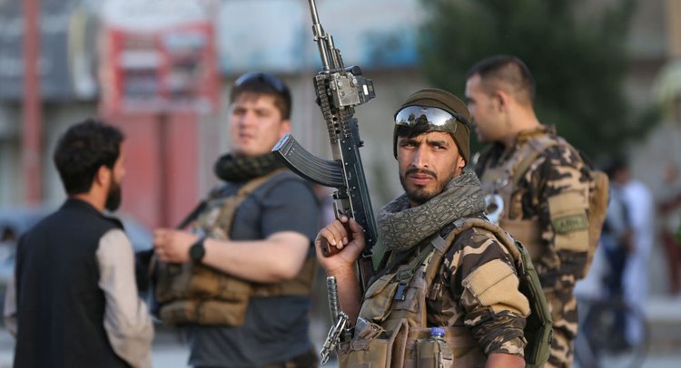 塔利班分子在阿富汗东部发动袭击致16名军警人员死亡